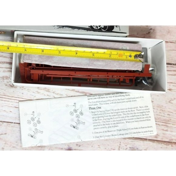 Proto 2000 Series 50’ HO Scale Plastic Model Kit W/ Dreadnaught Ends Model Train - Picture 4 of 16